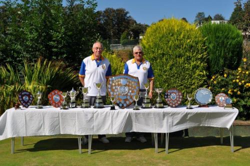 Ivor Barber and Peter Gilbert with the trophies in 2014